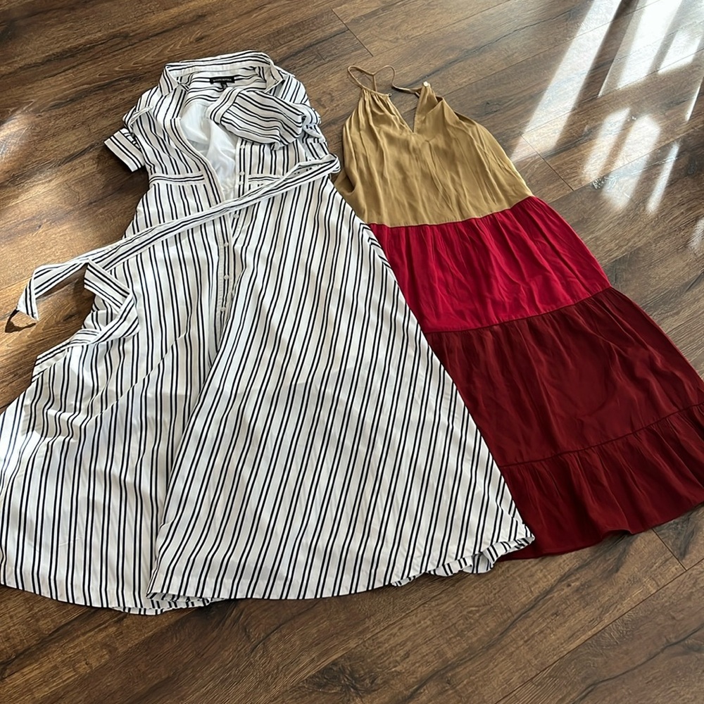Bundle. 2 Maxi dresses! One is Loft beach and one is Banana Republic
